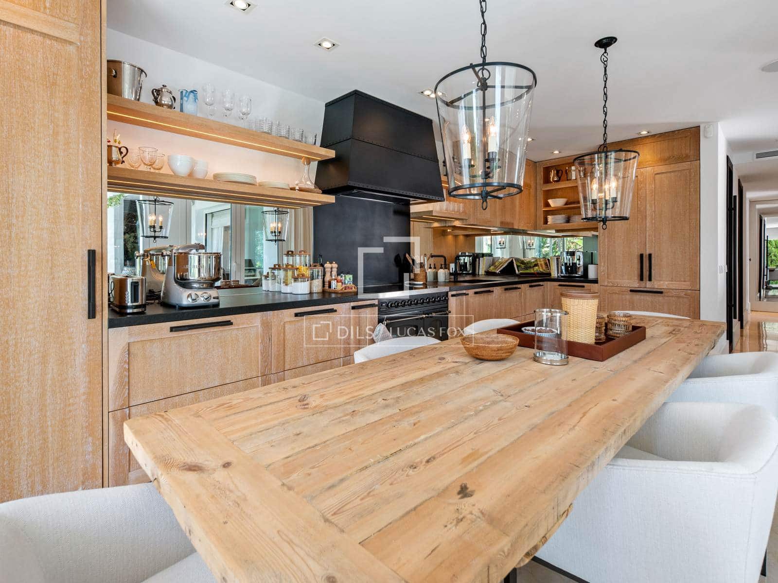 1 Zimmer Apartment zu verkaufen in Marbella mit Pool Garage - 3.500.000 € (Ref: 9965780)