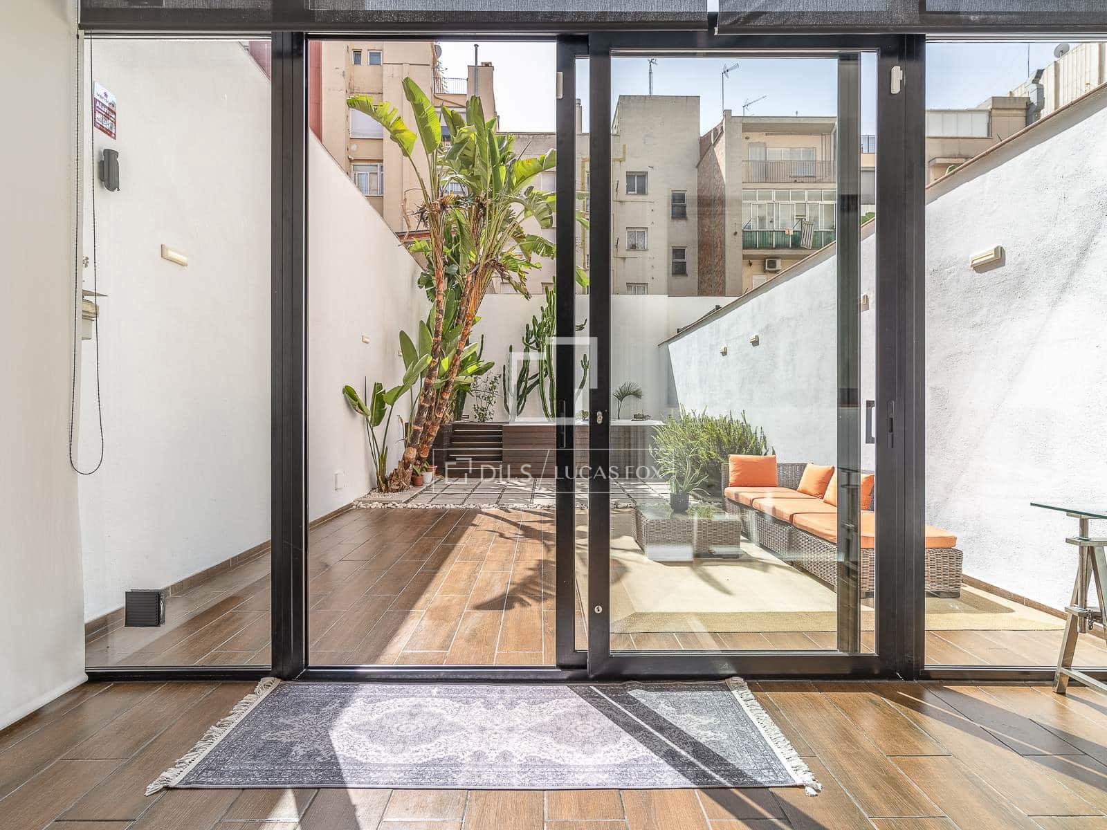 2 soverom Leilighet til salgs i Barcelona by med svømmebasseng - € 650 000 (Ref: 9965781)