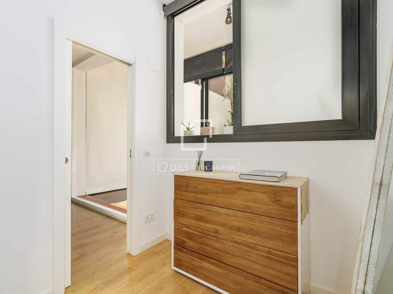 2 soverom Leilighet til salgs i Barcelona by med svømmebasseng - € 650 000 (Ref: 9965781)