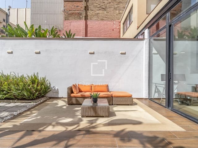 2 soverom Leilighet til salgs i Barcelona by med svømmebasseng - € 650 000 (Ref: 9965781)