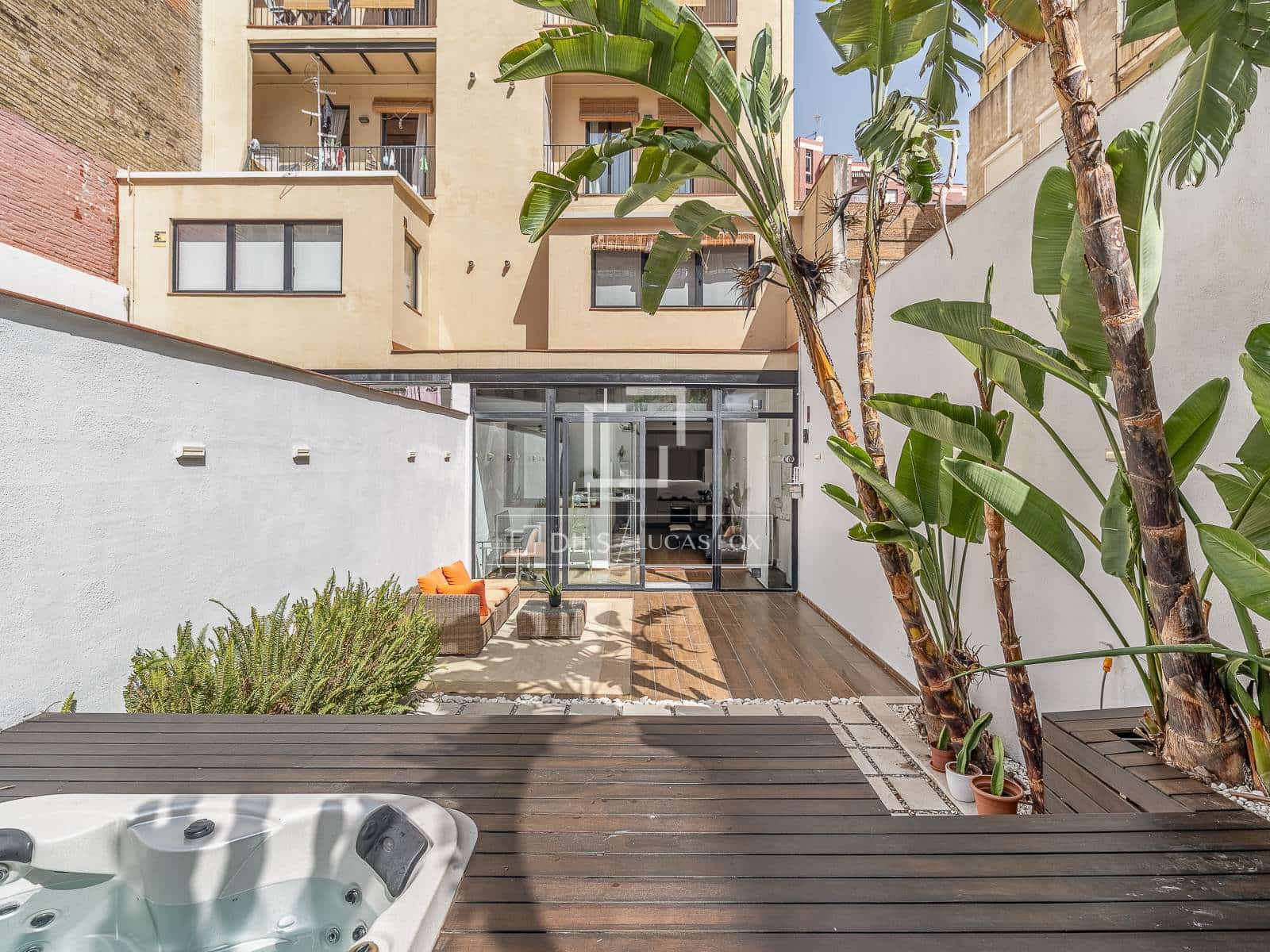 2 soverom Leilighet til salgs i Barcelona by med svømmebasseng - € 650 000 (Ref: 9965781)
