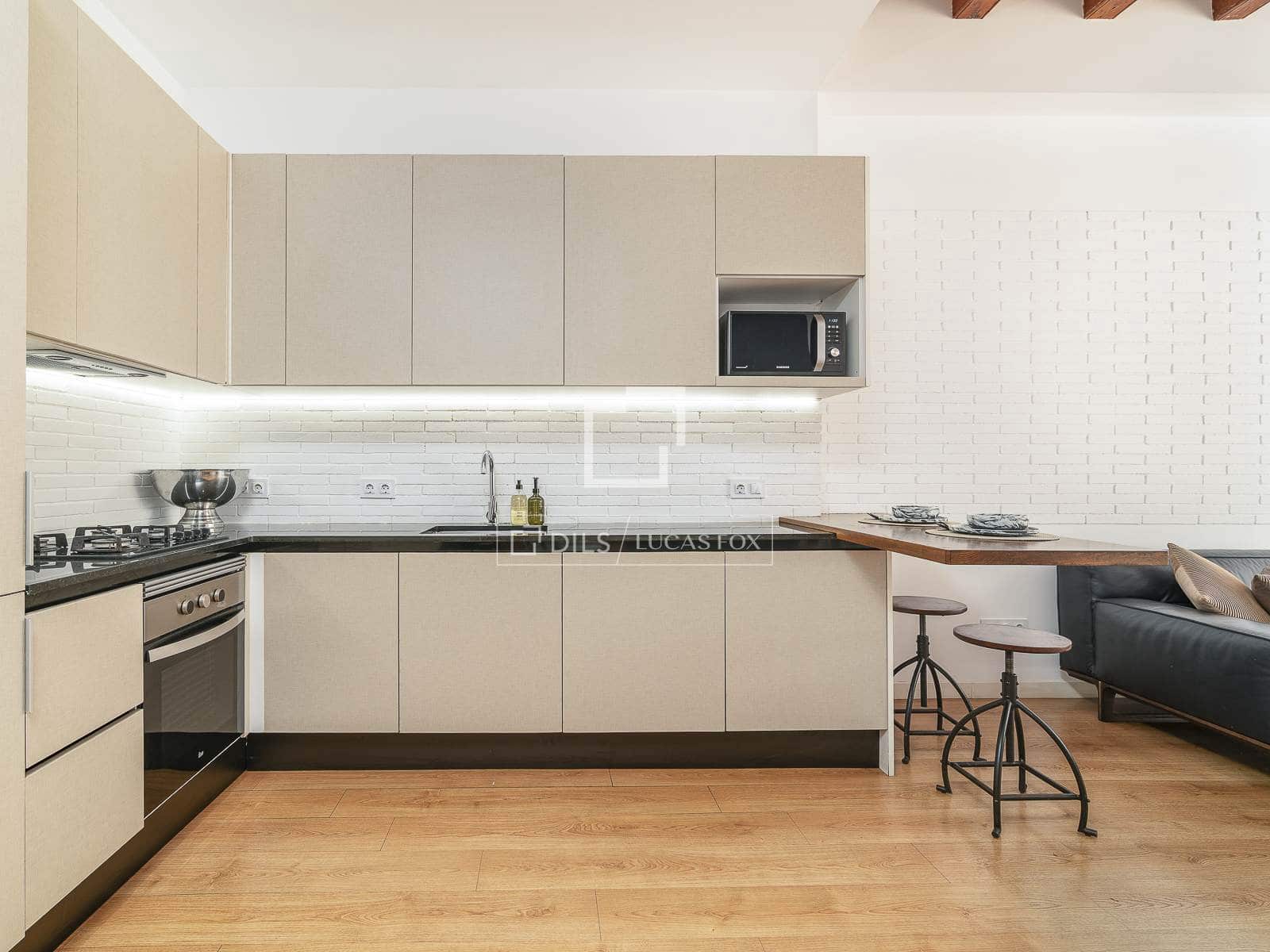2 soverom Leilighet til salgs i Barcelona by med svømmebasseng - € 650 000 (Ref: 9965781)