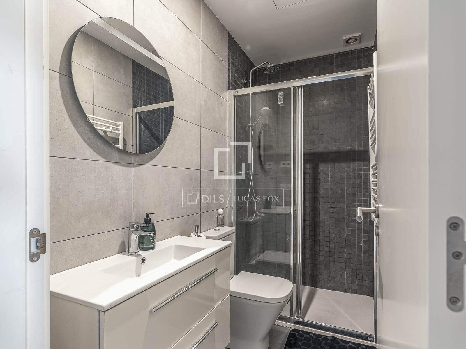 2 soverom Leilighet til salgs i Barcelona by med svømmebasseng - € 650 000 (Ref: 9965781)