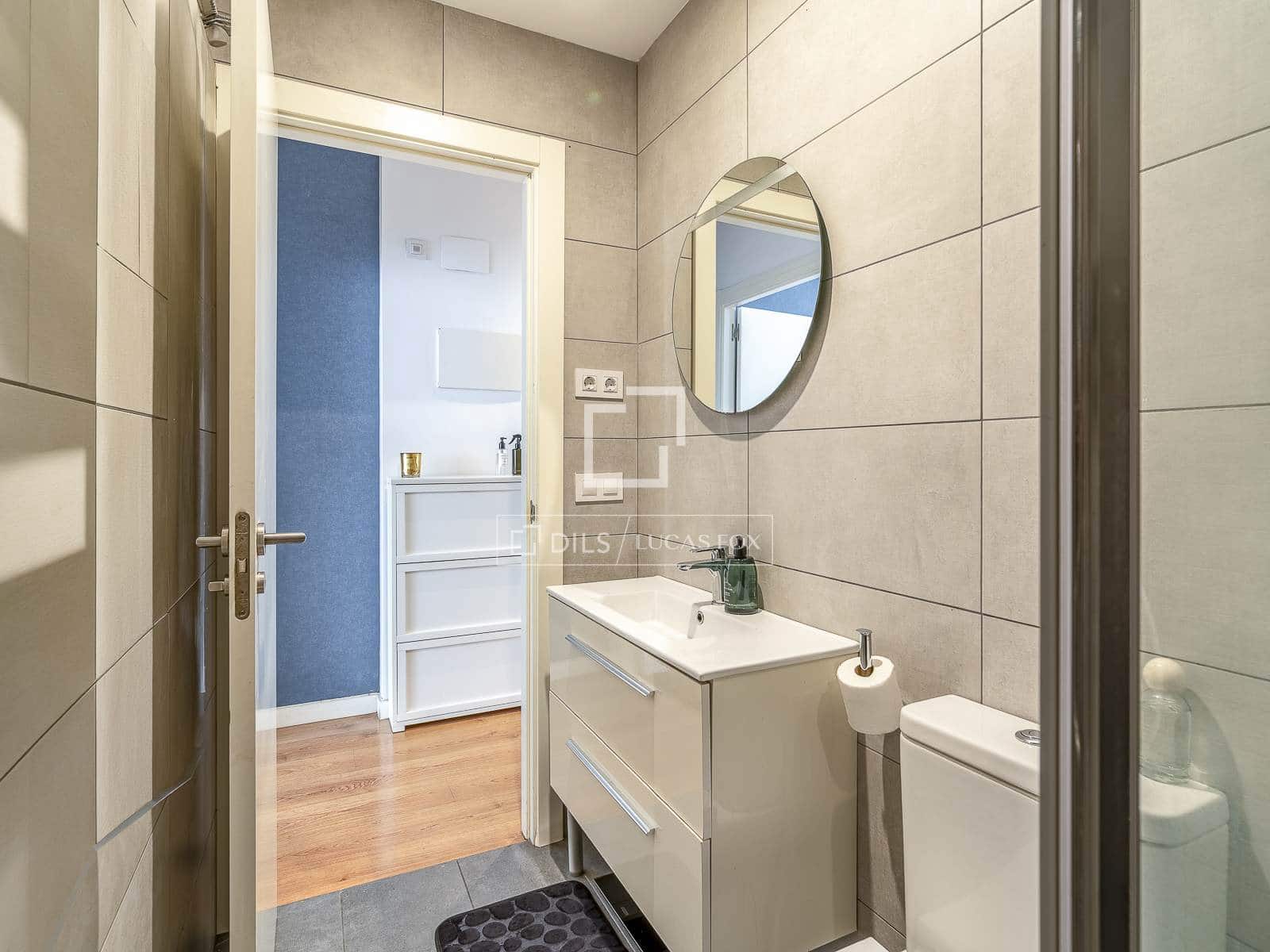 2 soverom Leilighet til salgs i Barcelona by med svømmebasseng - € 650 000 (Ref: 9965781)