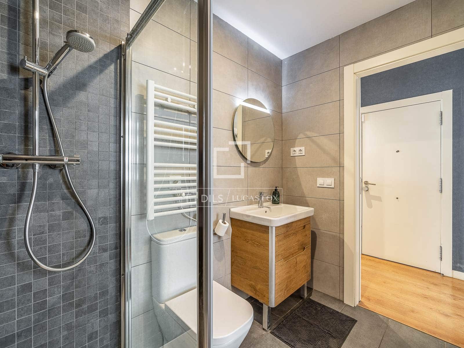 2 soverom Leilighet til salgs i Barcelona by med svømmebasseng - € 650 000 (Ref: 9965781)