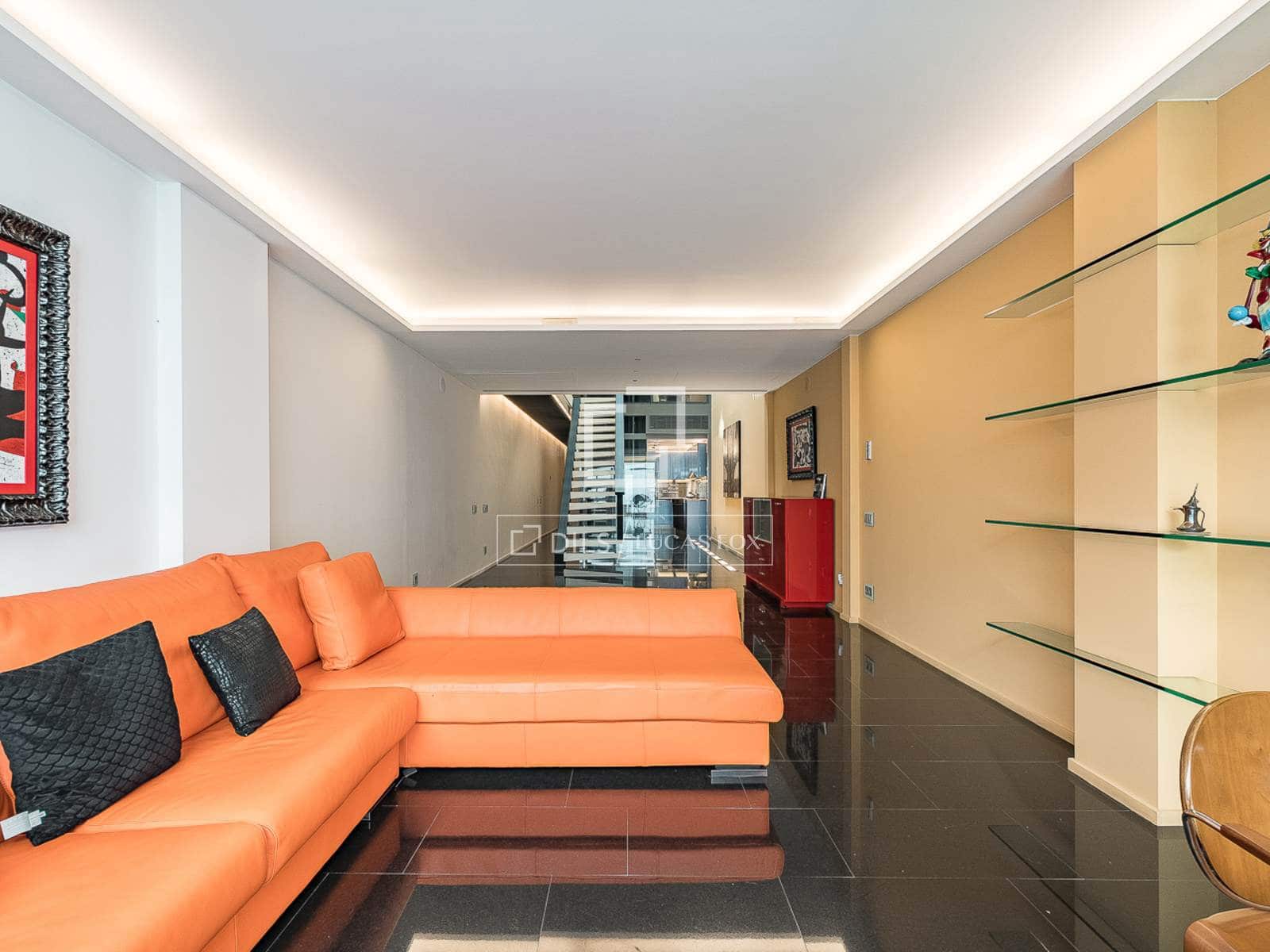 4 bedroom Villa for sale in Barcelona city with pool garage - € 1,300,000 (Ref: 9965782)