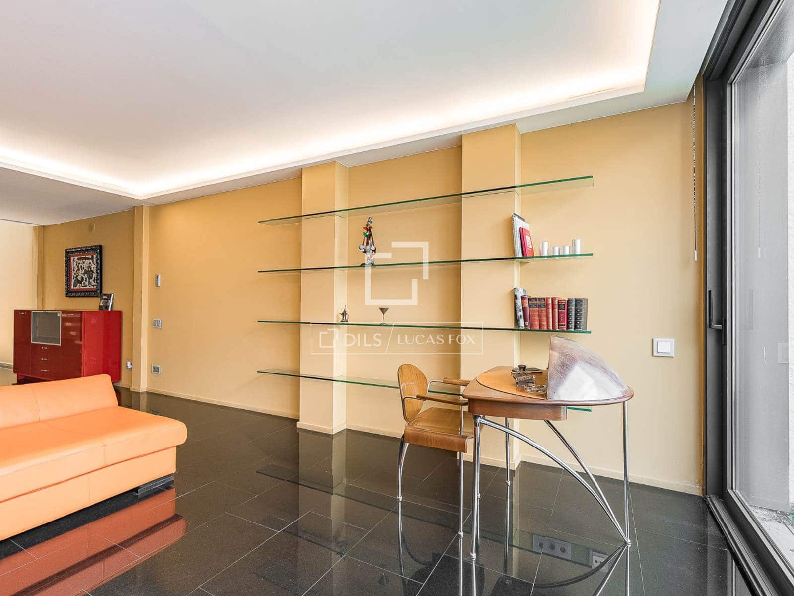 4 bedroom Villa for sale in Barcelona city with pool garage - € 1,300,000 (Ref: 9965782)