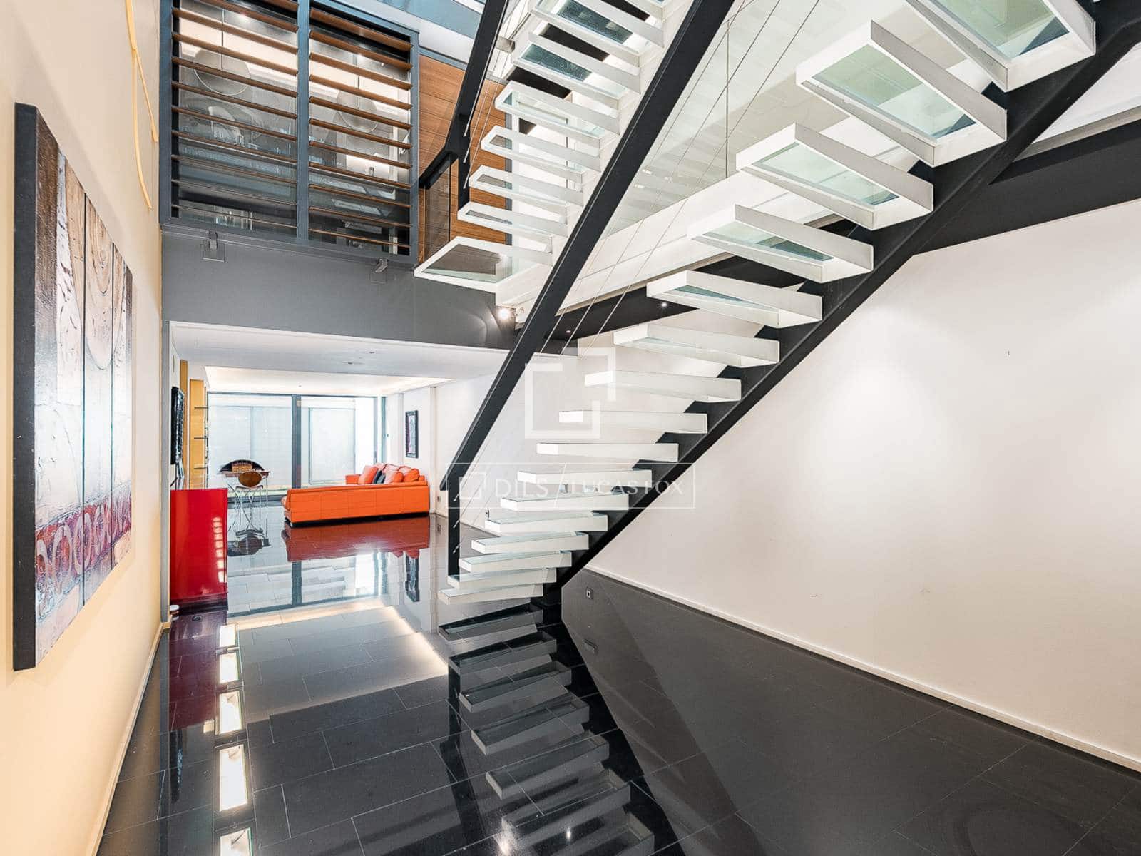 4 bedroom Villa for sale in Barcelona city with pool garage - € 1,300,000 (Ref: 9965782)