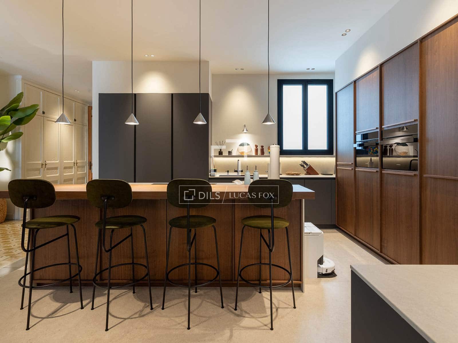 4 soveværelse Lejlighed til salg i Barcelona by med garage - € 2.500.000 (Ref: 9965872)