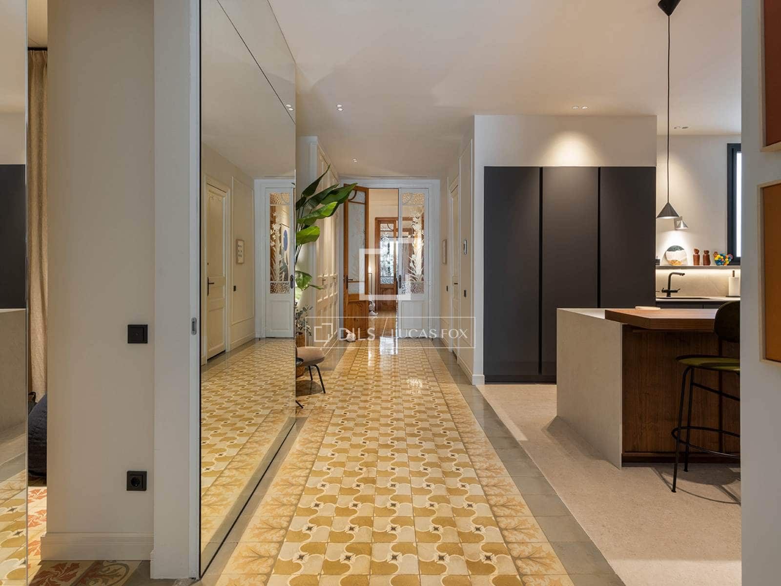 4 soveværelse Lejlighed til salg i Barcelona by med garage - € 2.500.000 (Ref: 9965872)