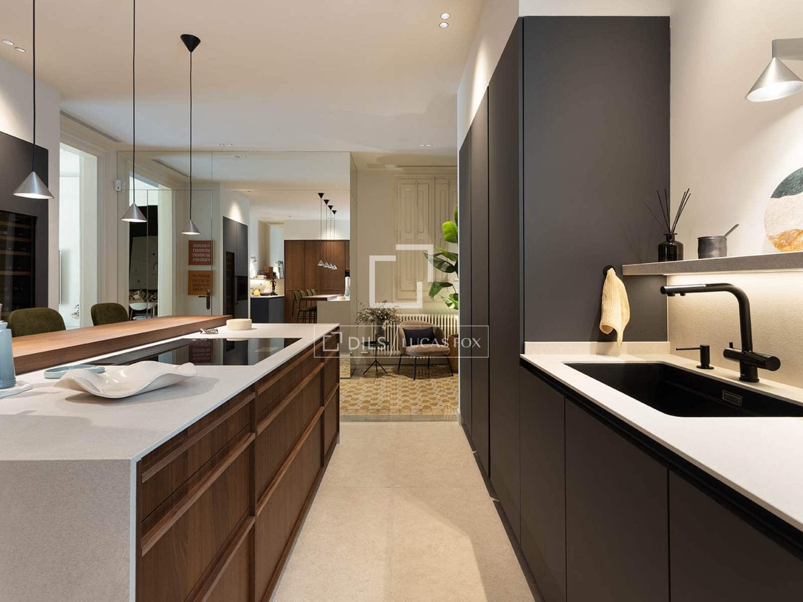 4 soveværelse Lejlighed til salg i Barcelona by med garage - € 2.500.000 (Ref: 9965872)