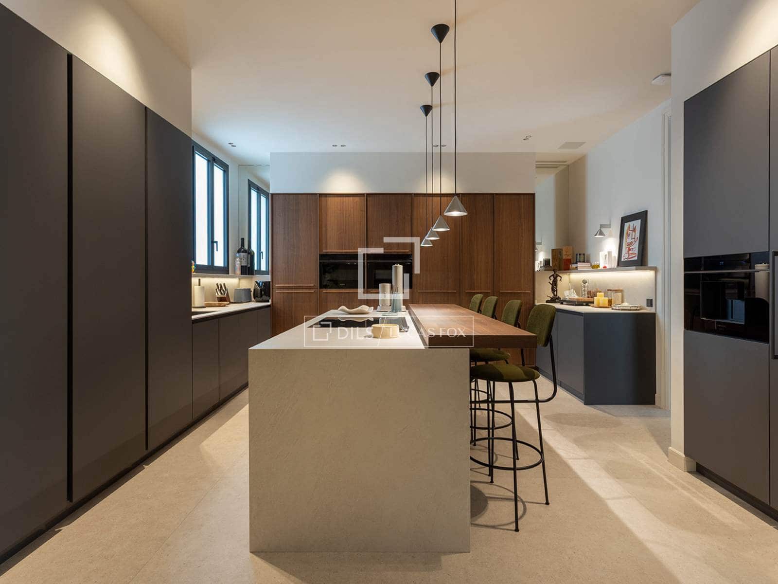 4 soveværelse Lejlighed til salg i Barcelona by med garage - € 2.500.000 (Ref: 9965872)