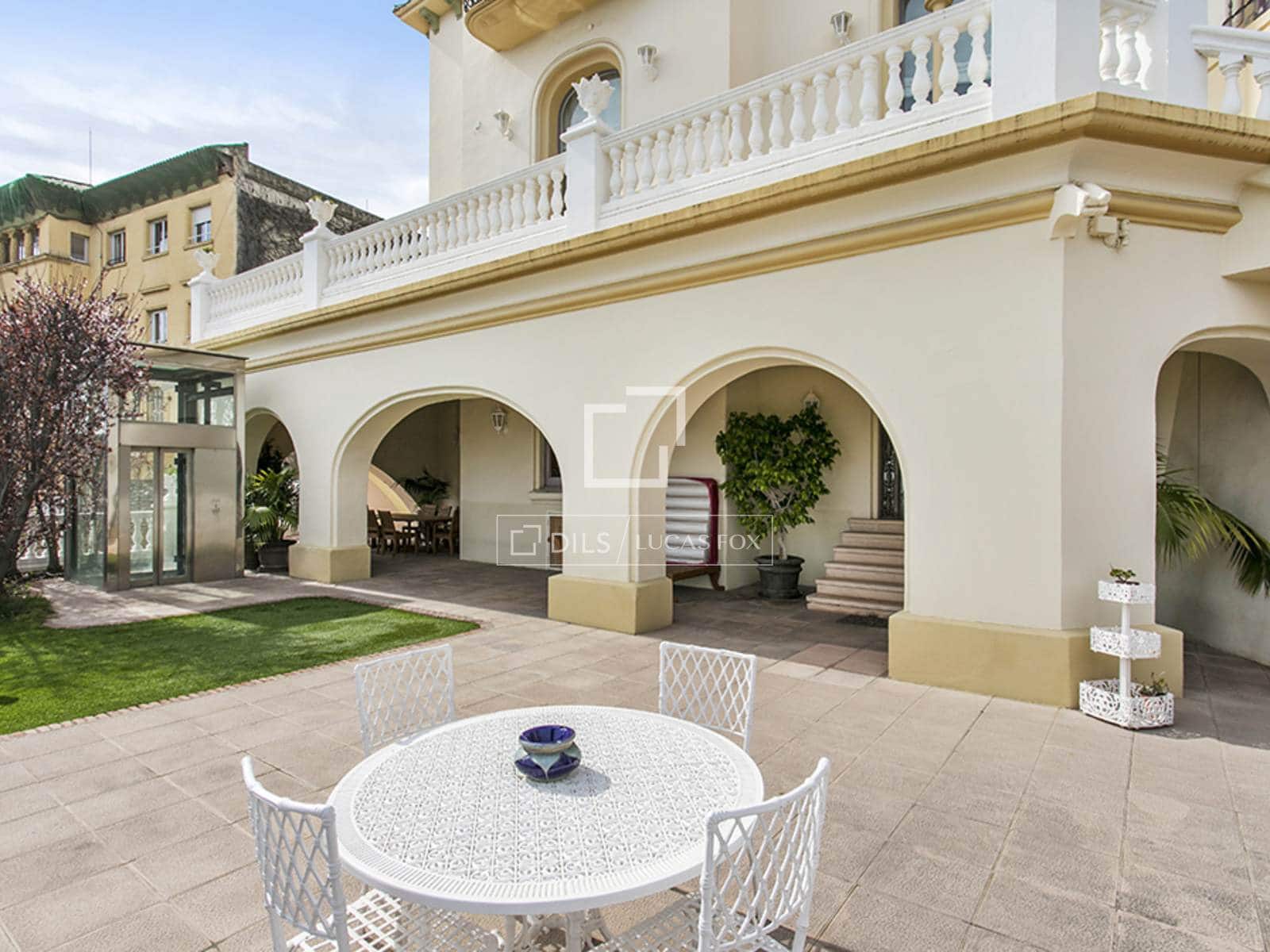 6 bedroom Villa for sale in Barcelona city with pool garage - € 5,980,000 (Ref: 9965873)