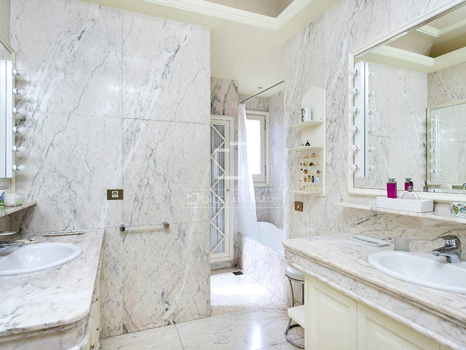6 bedroom Villa for sale in Barcelona city with pool garage - € 5,980,000 (Ref: 9965873)