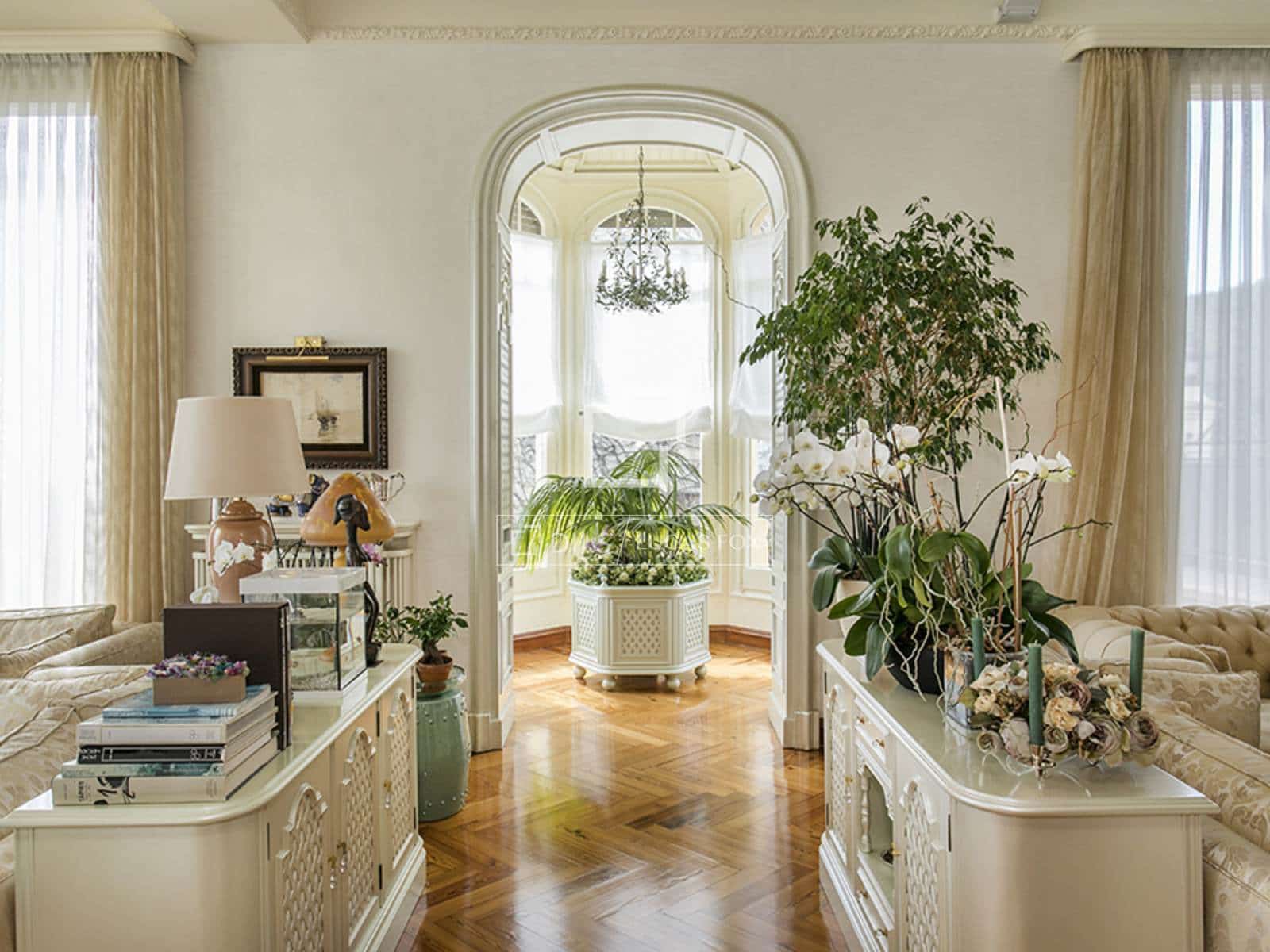 6 bedroom Villa for sale in Barcelona city with pool garage - € 5,980,000 (Ref: 9965873)