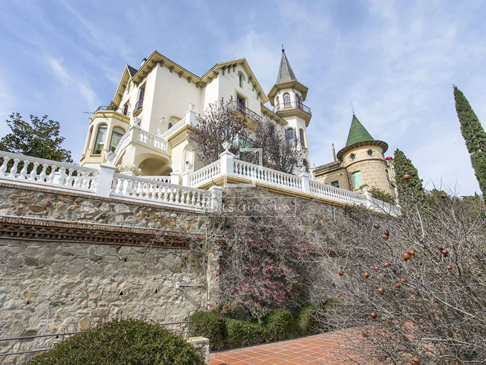6 bedroom Villa for sale in Barcelona city with pool garage - € 5,980,000 (Ref: 9965873)
