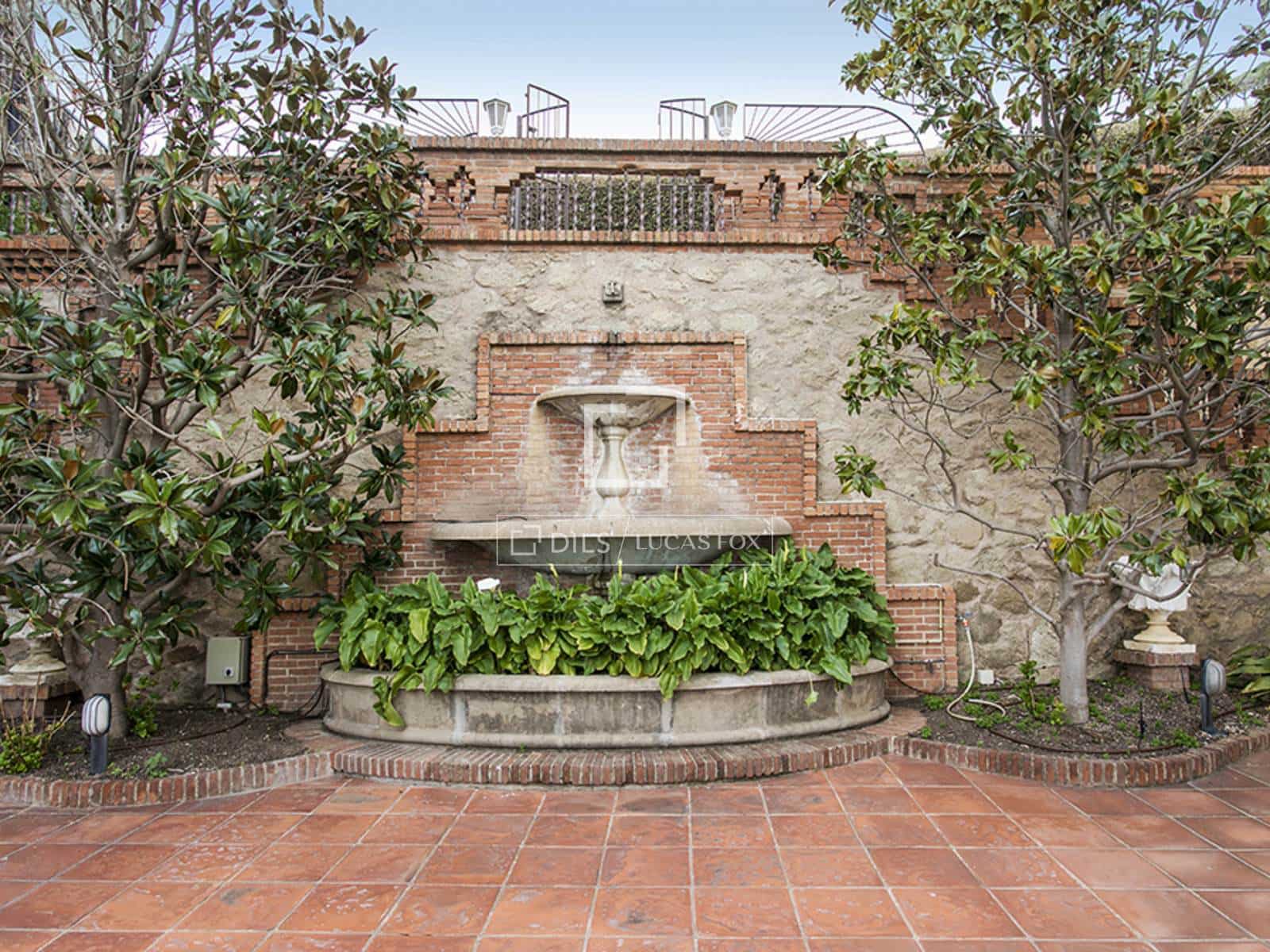 6 bedroom Villa for sale in Barcelona city with pool garage - € 5,980,000 (Ref: 9965873)
