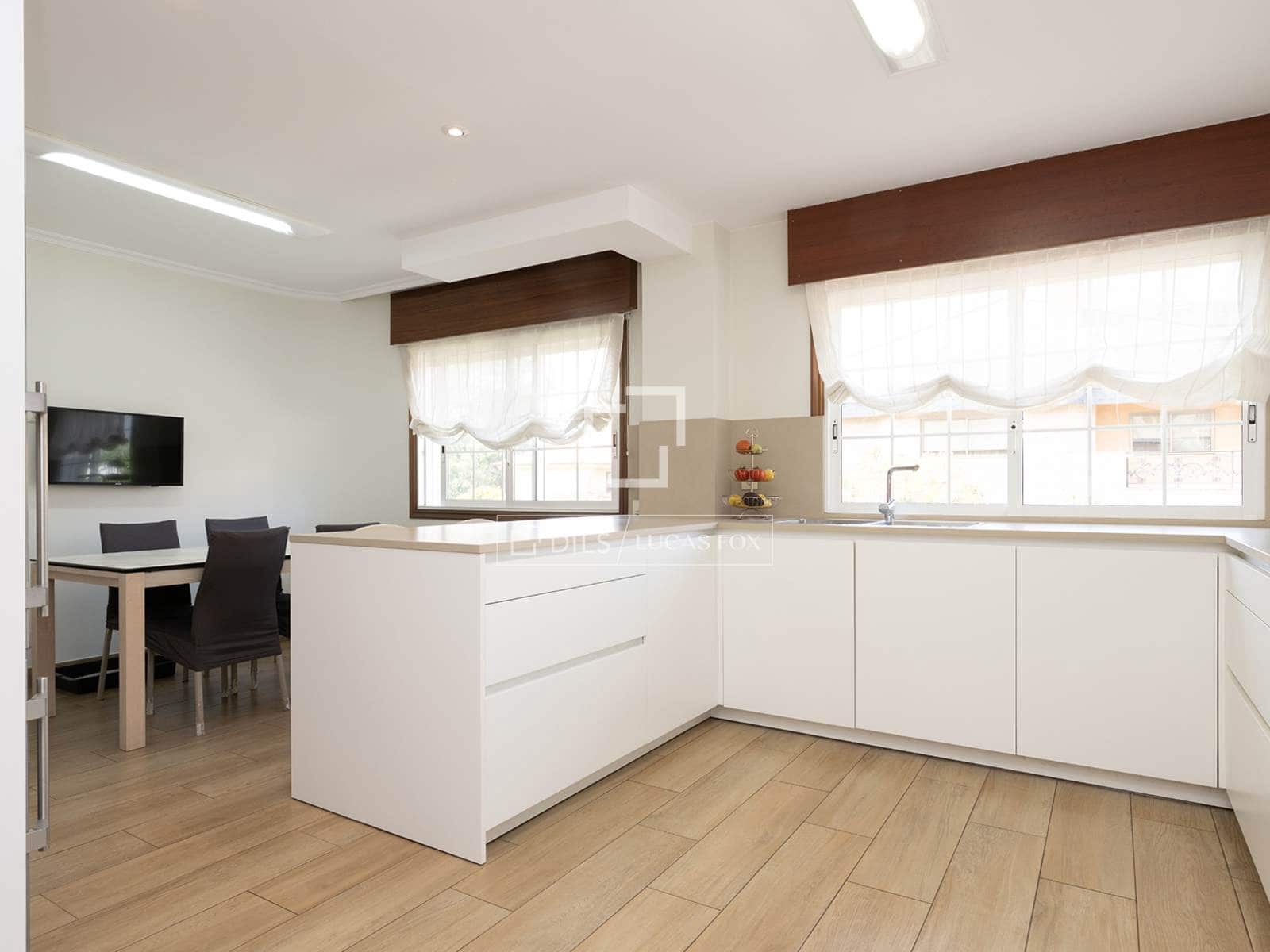 6 camera da letto Villa in vendita in Vigo con garage - 950.000 € (Rif: 9966069)