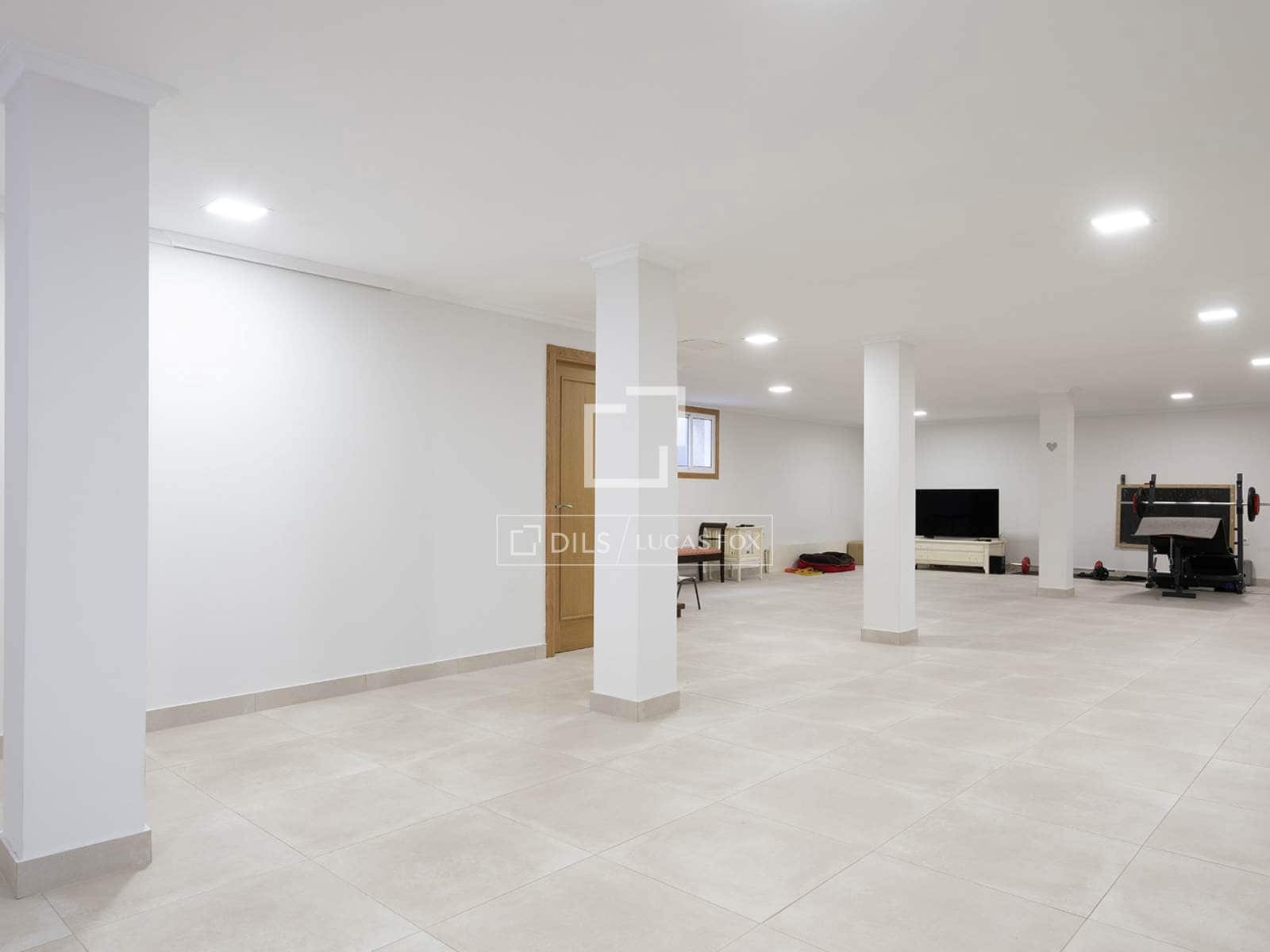 6 camera da letto Villa in vendita in Vigo con garage - 950.000 € (Rif: 9966069)