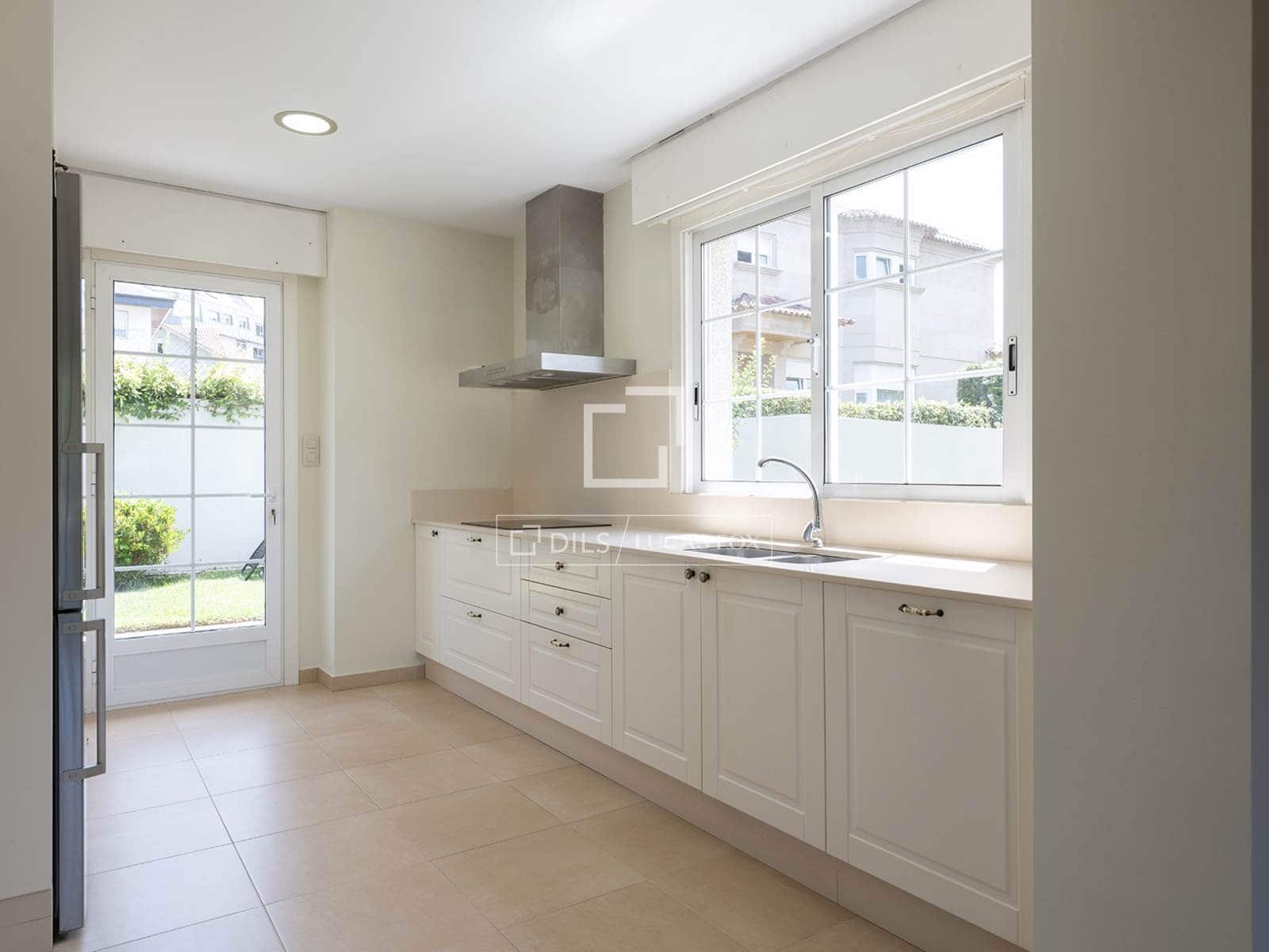 6 camera da letto Villa in vendita in Vigo con garage - 950.000 € (Rif: 9966069)