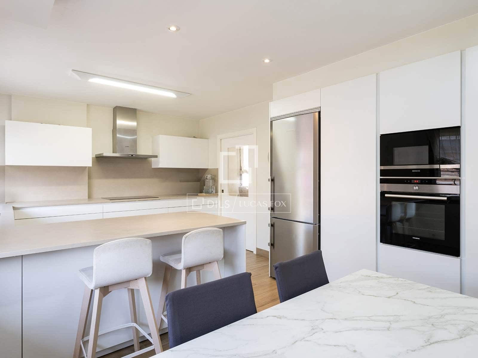 6 camera da letto Villa in vendita in Vigo con garage - 950.000 € (Rif: 9966069)