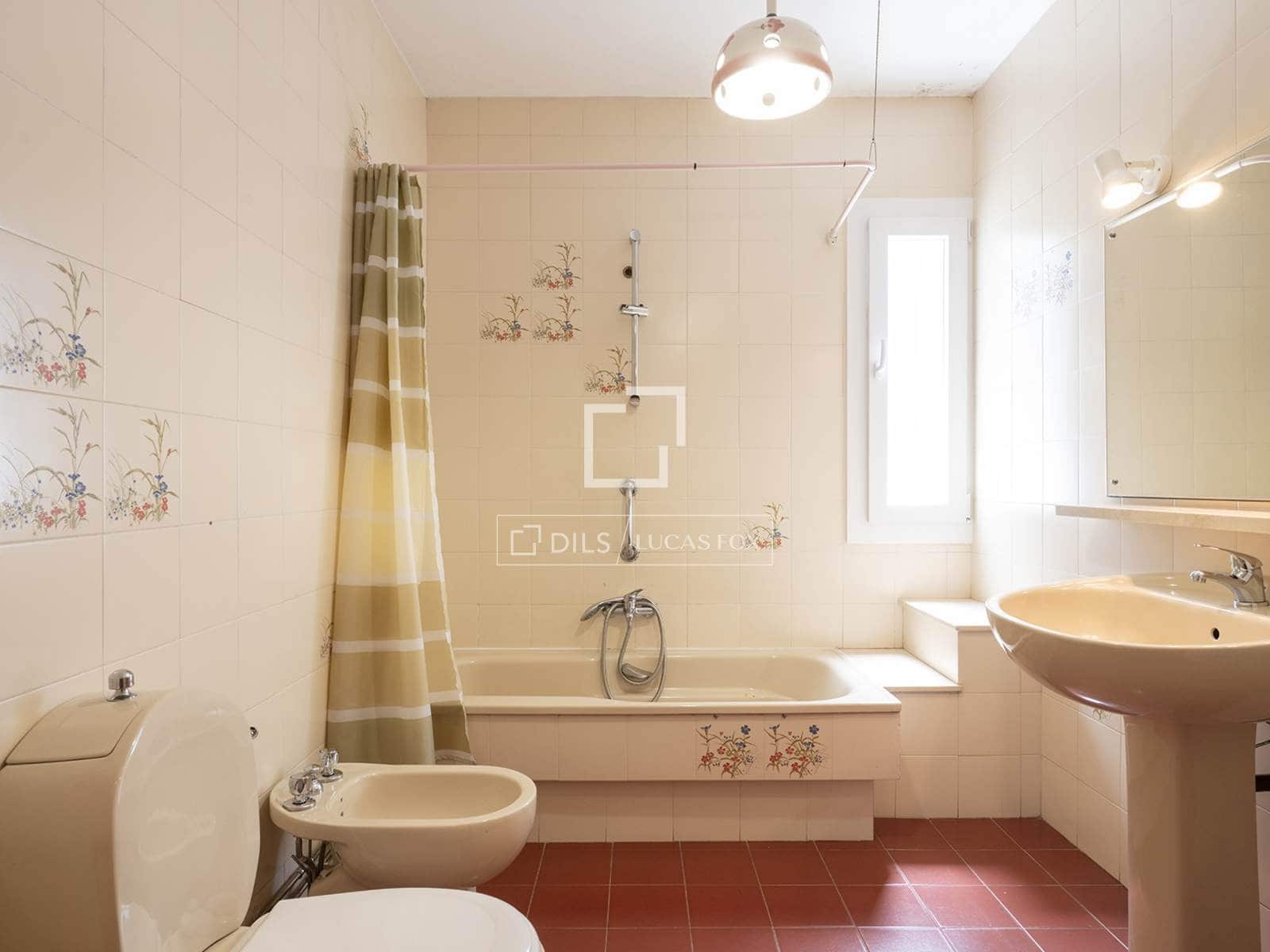 5 camera da letto Villa in vendita in Tomino con piscina garage - 420.000 € (Rif: 9966070)