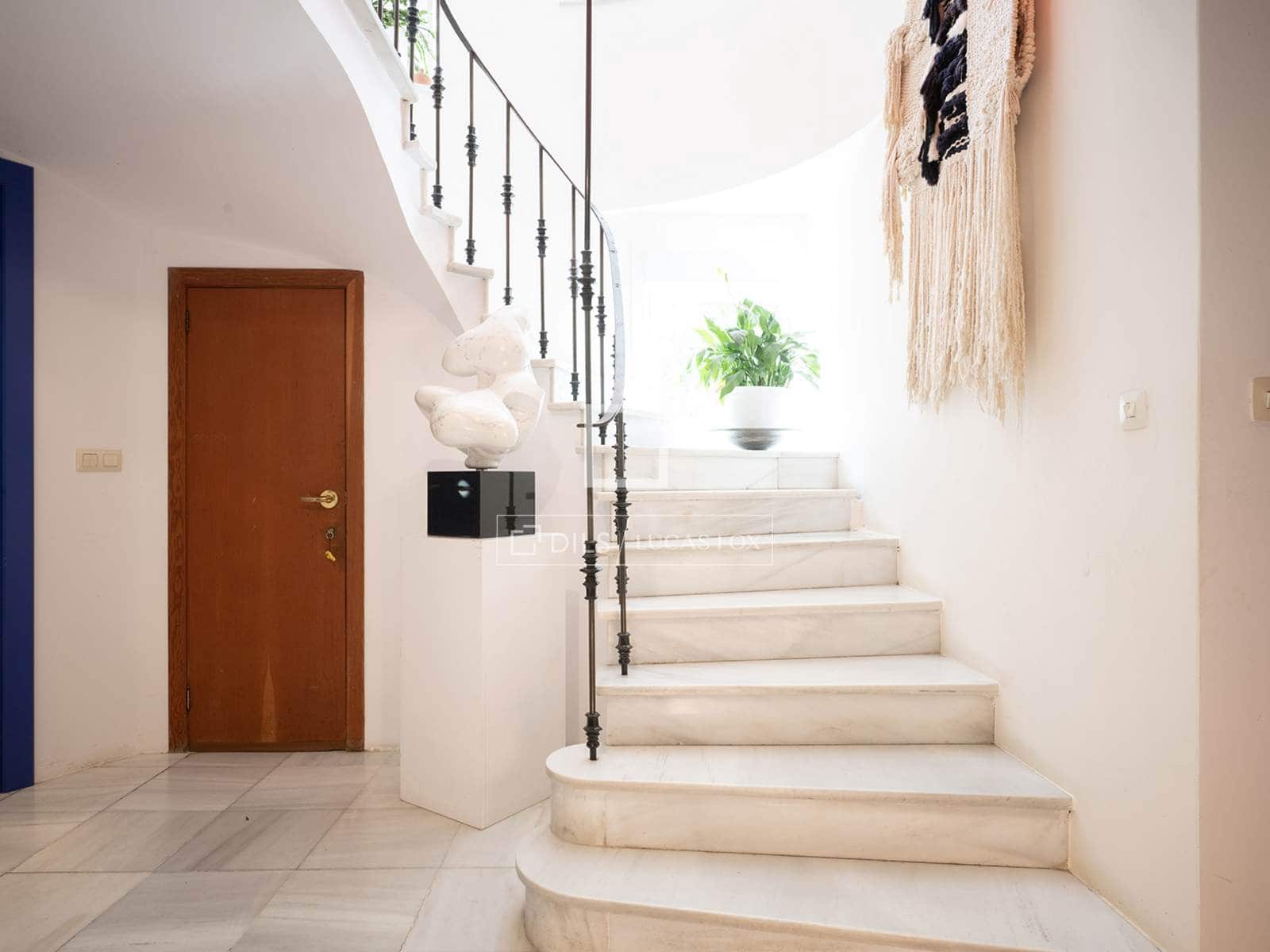 5 camera da letto Villa in vendita in Tomino con piscina garage - 420.000 € (Rif: 9966070)