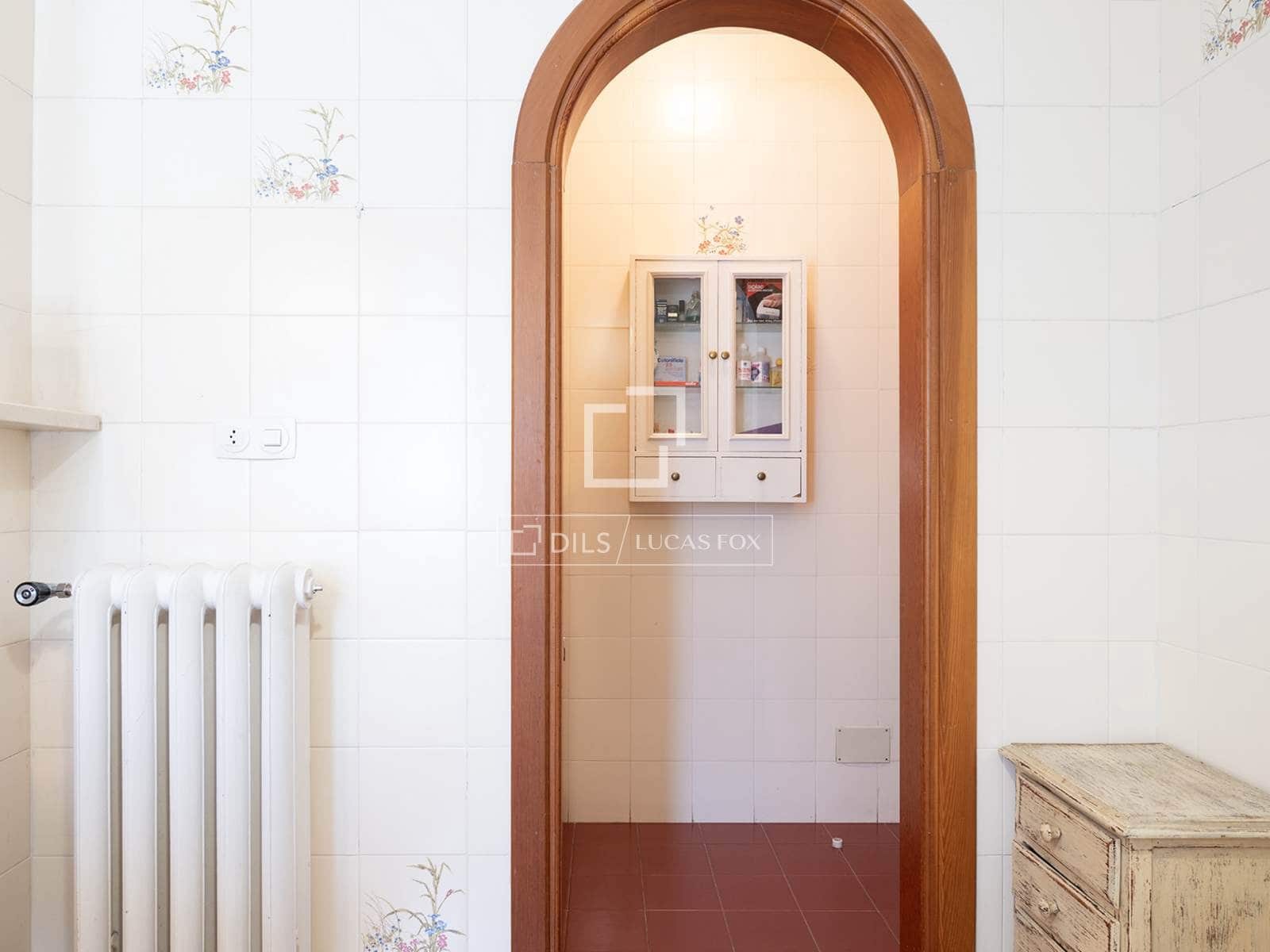 5 camera da letto Villa in vendita in Tomino con piscina garage - 420.000 € (Rif: 9966070)