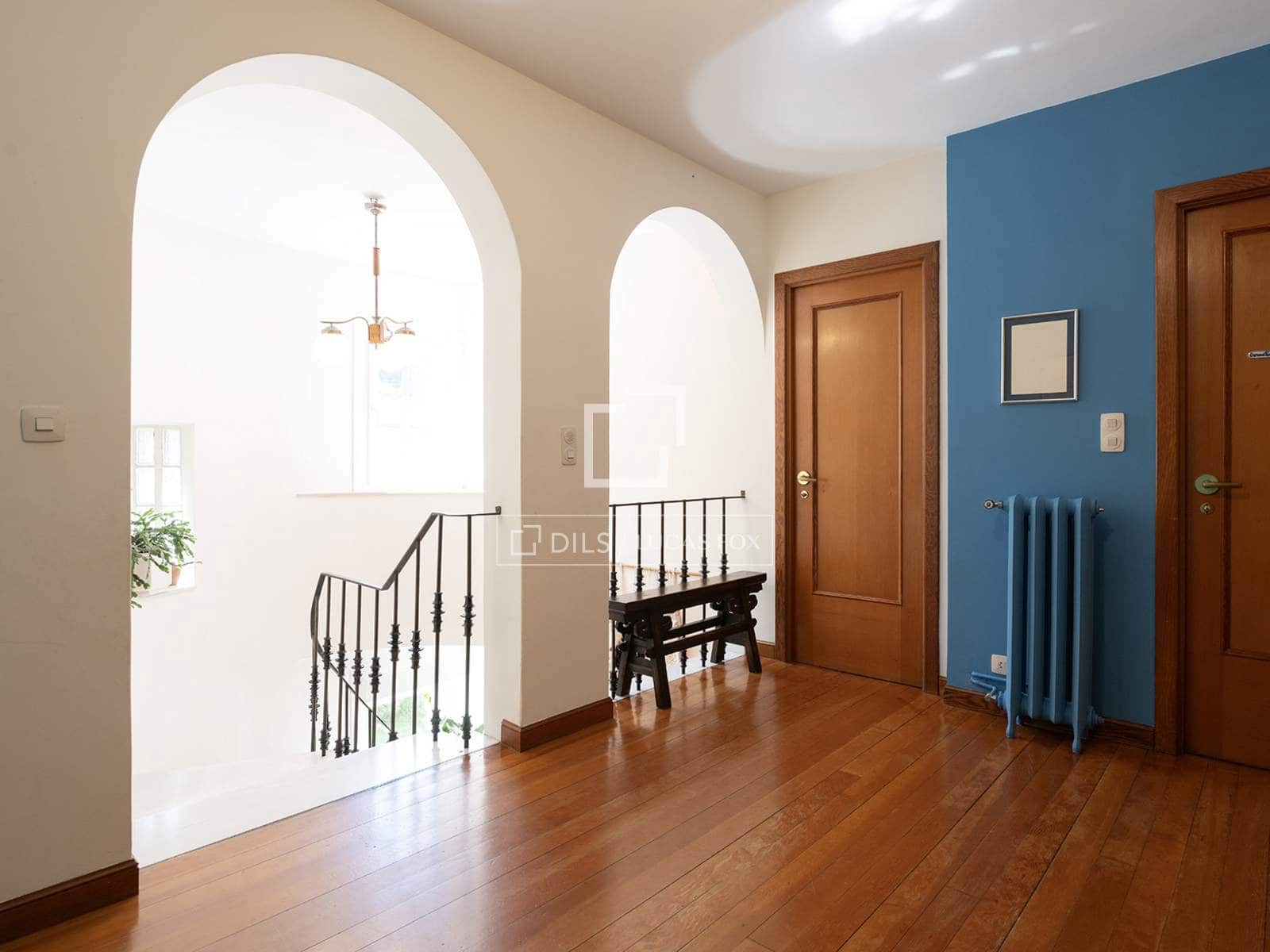 5 camera da letto Villa in vendita in Tomino con piscina garage - 420.000 € (Rif: 9966070)