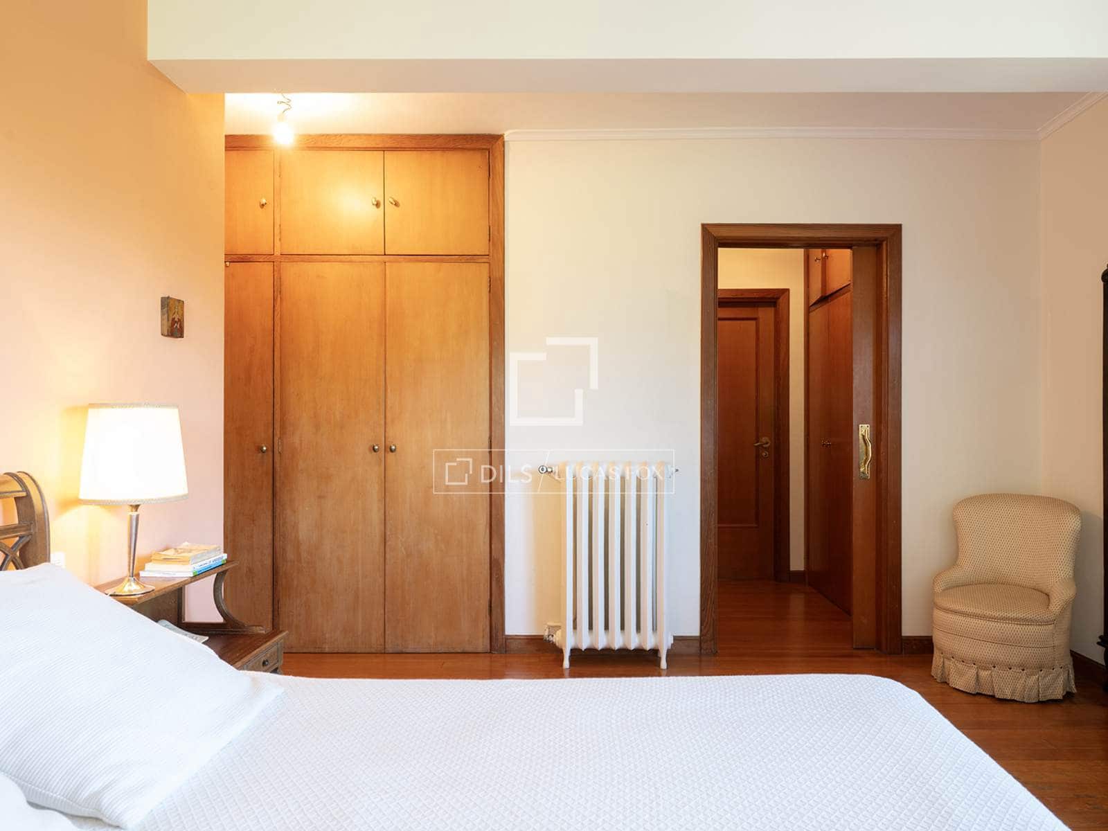 5 camera da letto Villa in vendita in Tomino con piscina garage - 420.000 € (Rif: 9966070)