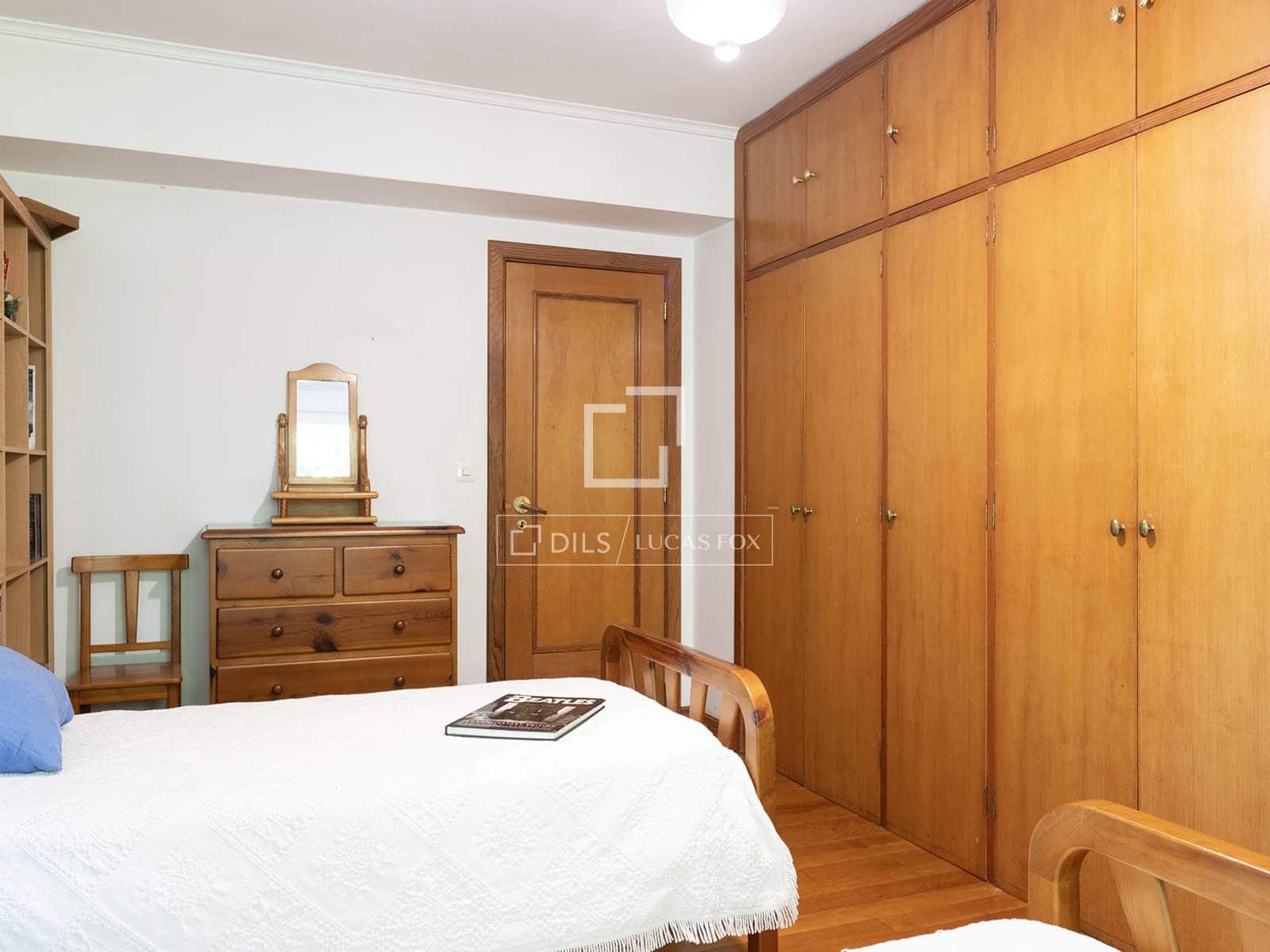 5 camera da letto Villa in vendita in Tomino con piscina garage - 420.000 € (Rif: 9966070)