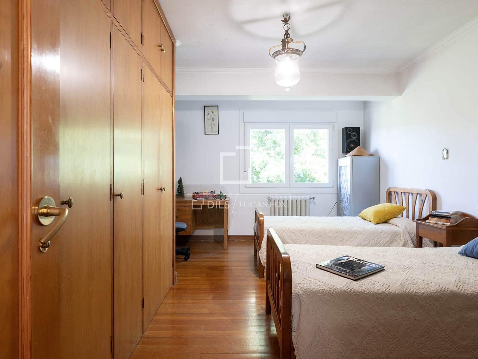 5 camera da letto Villa in vendita in Tomino con piscina garage - 420.000 € (Rif: 9966070)