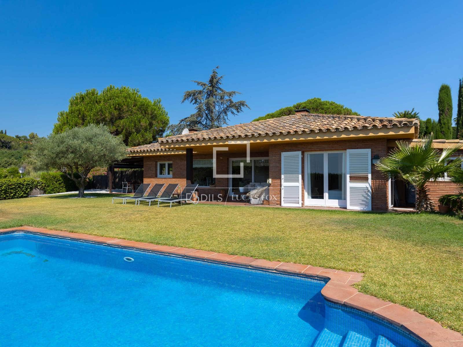 4 camera da letto Villa in vendita in Sant Vicenc de Montalt con piscina garage - 1.100.000 € (Rif: 9967091)