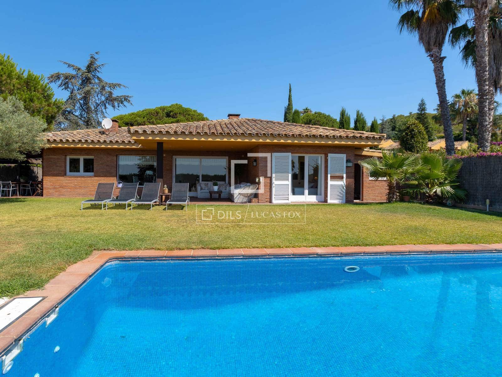 4 camera da letto Villa in vendita in Sant Vicenc de Montalt con piscina garage - 1.100.000 € (Rif: 9967091)