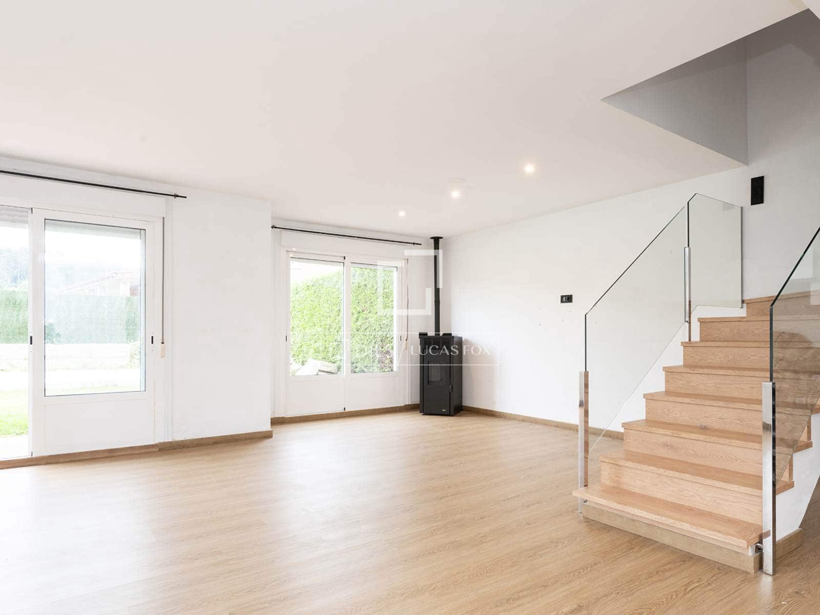 3 slaapkamer Villa te koop in Sanxenxo met zwembad garage - € 450.000 (Ref: 9967961)