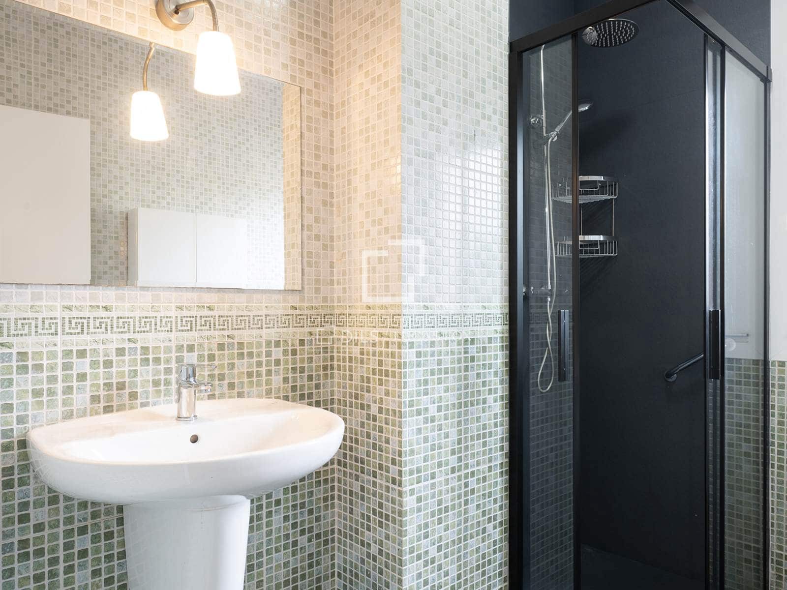 3 slaapkamer Villa te koop in Sanxenxo met zwembad garage - € 450.000 (Ref: 9967961)