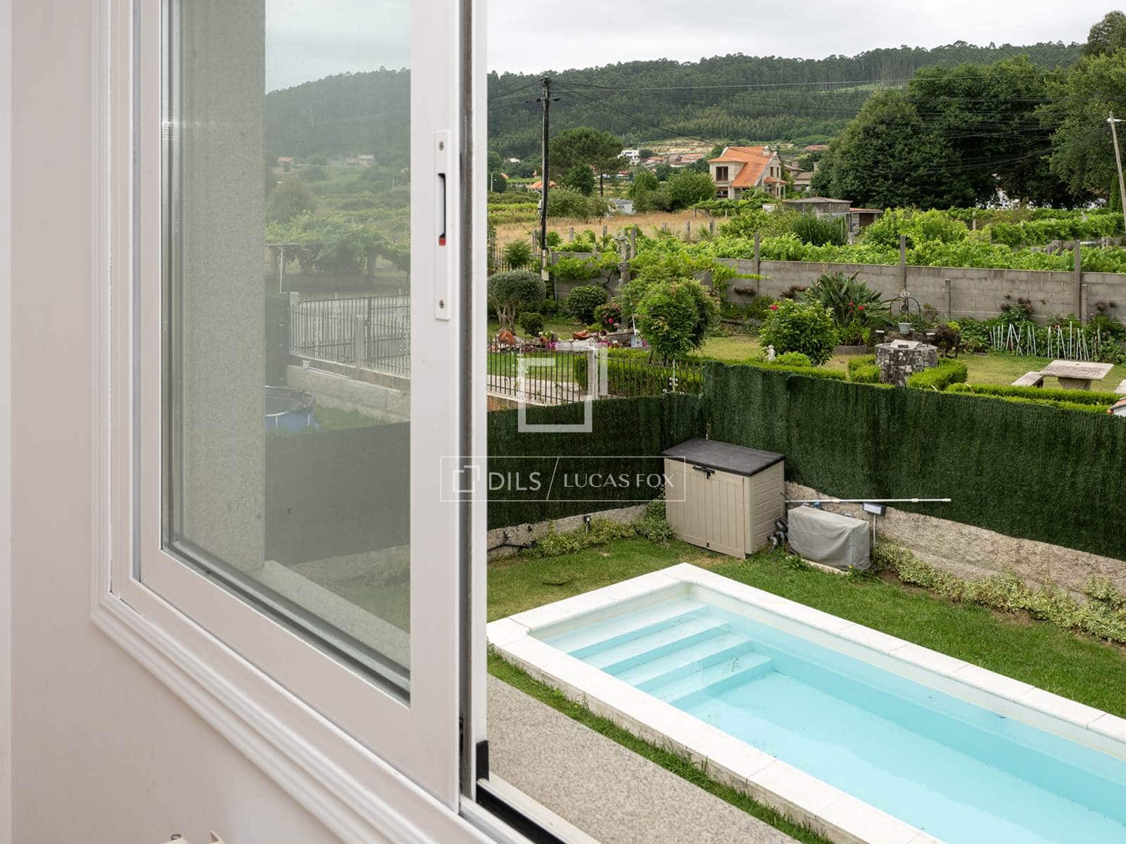 3 slaapkamer Villa te koop in Sanxenxo met zwembad garage - € 450.000 (Ref: 9967961)