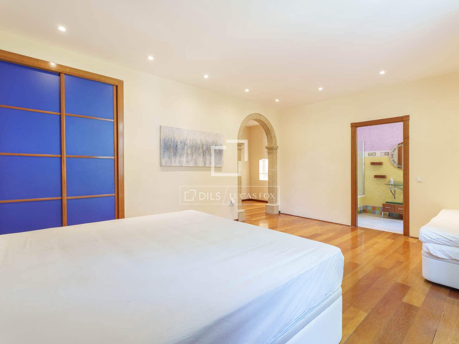 6 bedroom Villa for sale in Godella with pool garage - € 2,950,000 (Ref: 9968476)