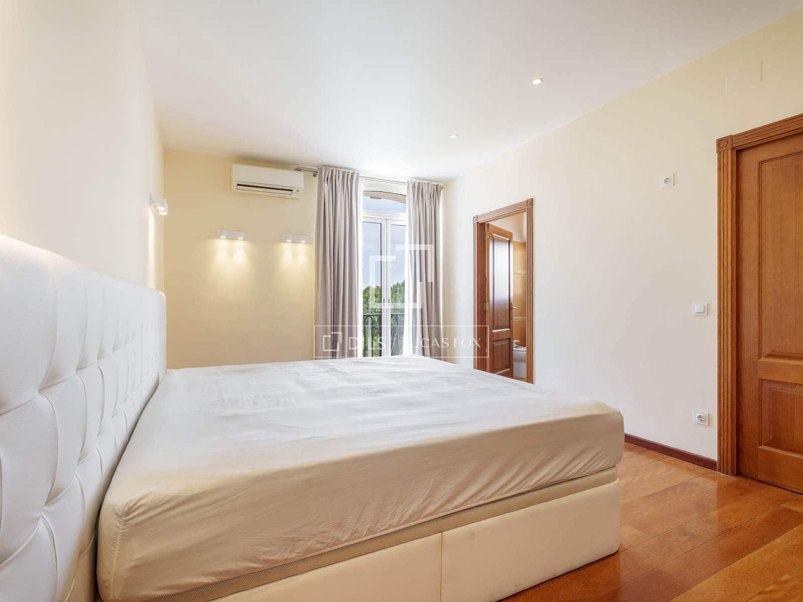 6 bedroom Villa for sale in Godella with pool garage - € 2,950,000 (Ref: 9968476)