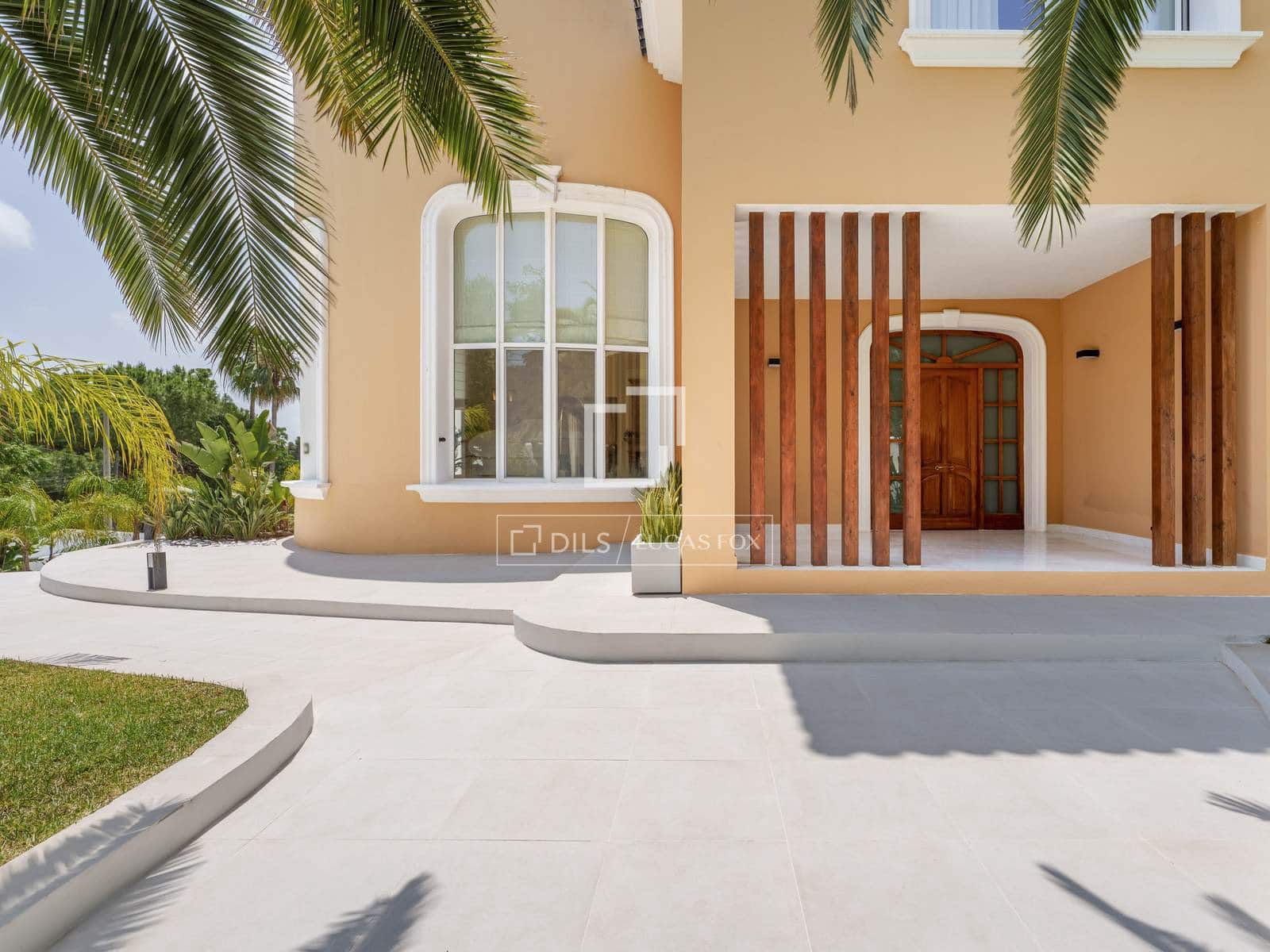 6 bedroom Villa for sale in Godella with pool garage - € 2,950,000 (Ref: 9968476)