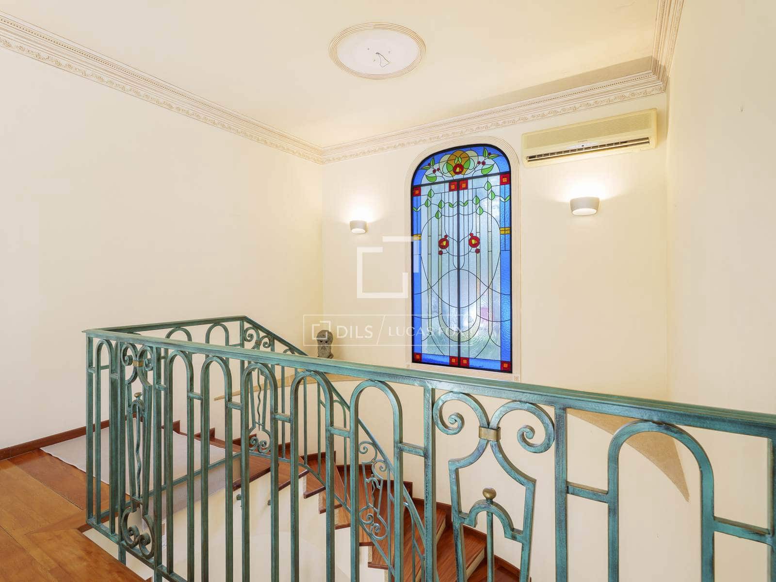 6 bedroom Villa for sale in Godella with pool garage - € 2,950,000 (Ref: 9968476)