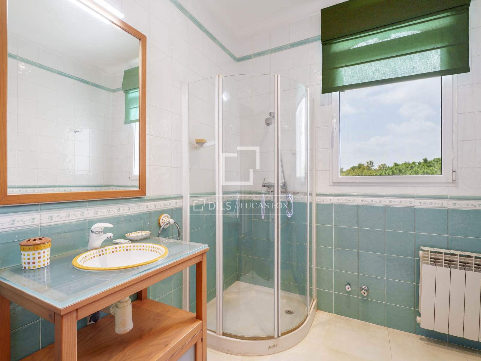 6 bedroom Villa for sale in Godella with pool garage - € 2,950,000 (Ref: 9968476)
