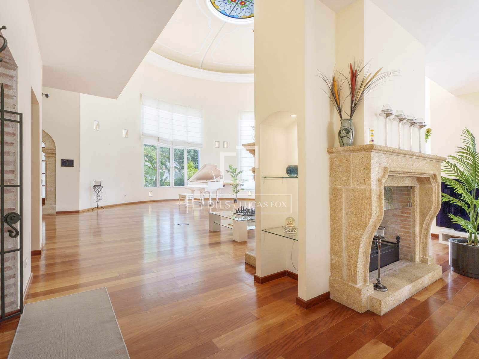 6 bedroom Villa for sale in Godella with pool garage - € 2,950,000 (Ref: 9968476)