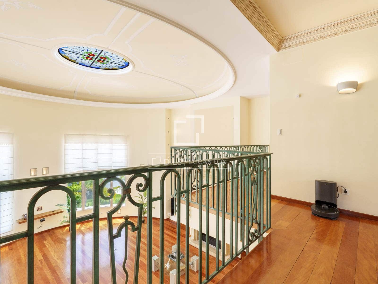 6 bedroom Villa for sale in Godella with pool garage - € 2,950,000 (Ref: 9968476)