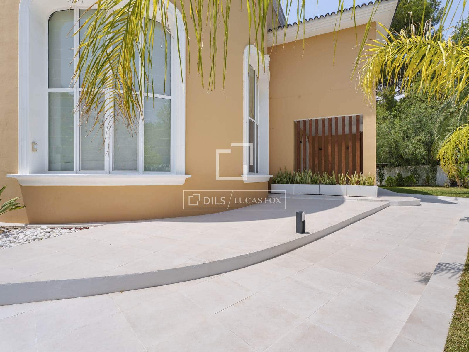 6 bedroom Villa for sale in Godella with pool garage - € 2,950,000 (Ref: 9968476)