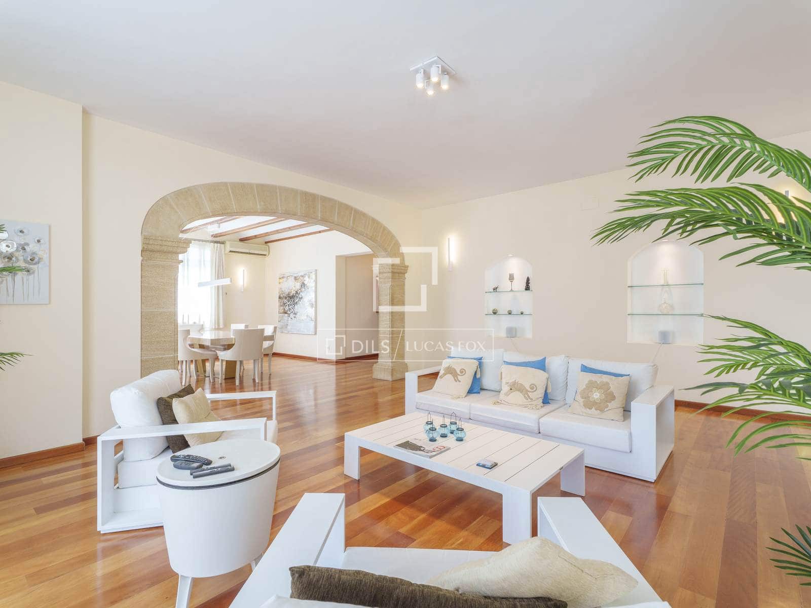 6 bedroom Villa for sale in Godella with pool garage - € 2,950,000 (Ref: 9968476)