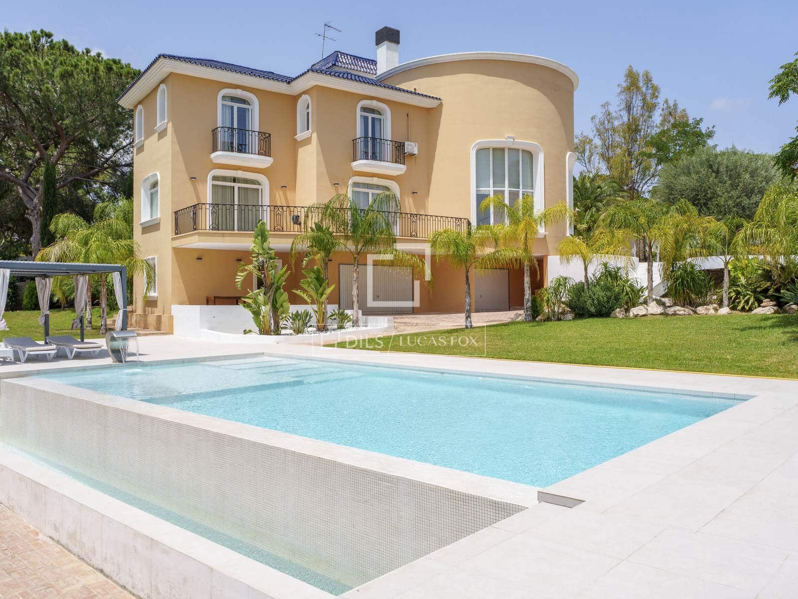 6 bedroom Villa for sale in Godella with pool garage - € 2,950,000 (Ref: 9968476)