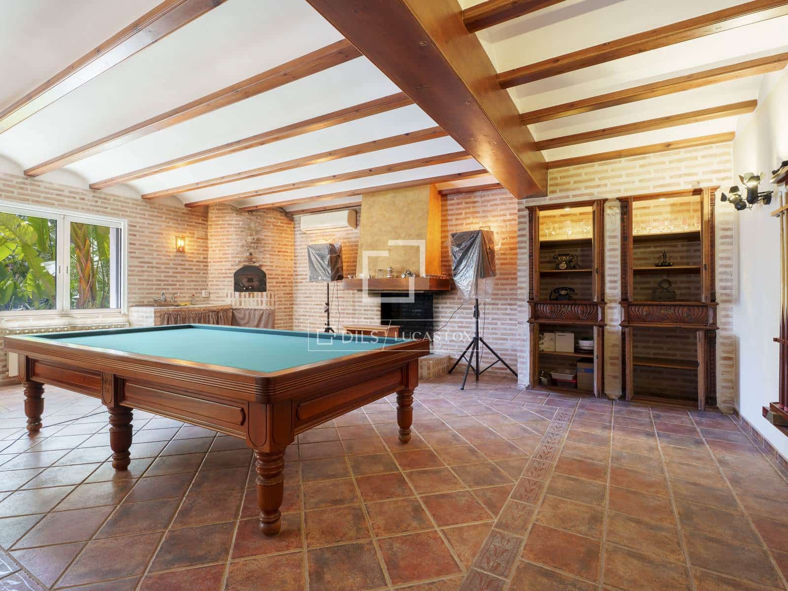 6 bedroom Villa for sale in Godella with pool garage - € 2,950,000 (Ref: 9968476)