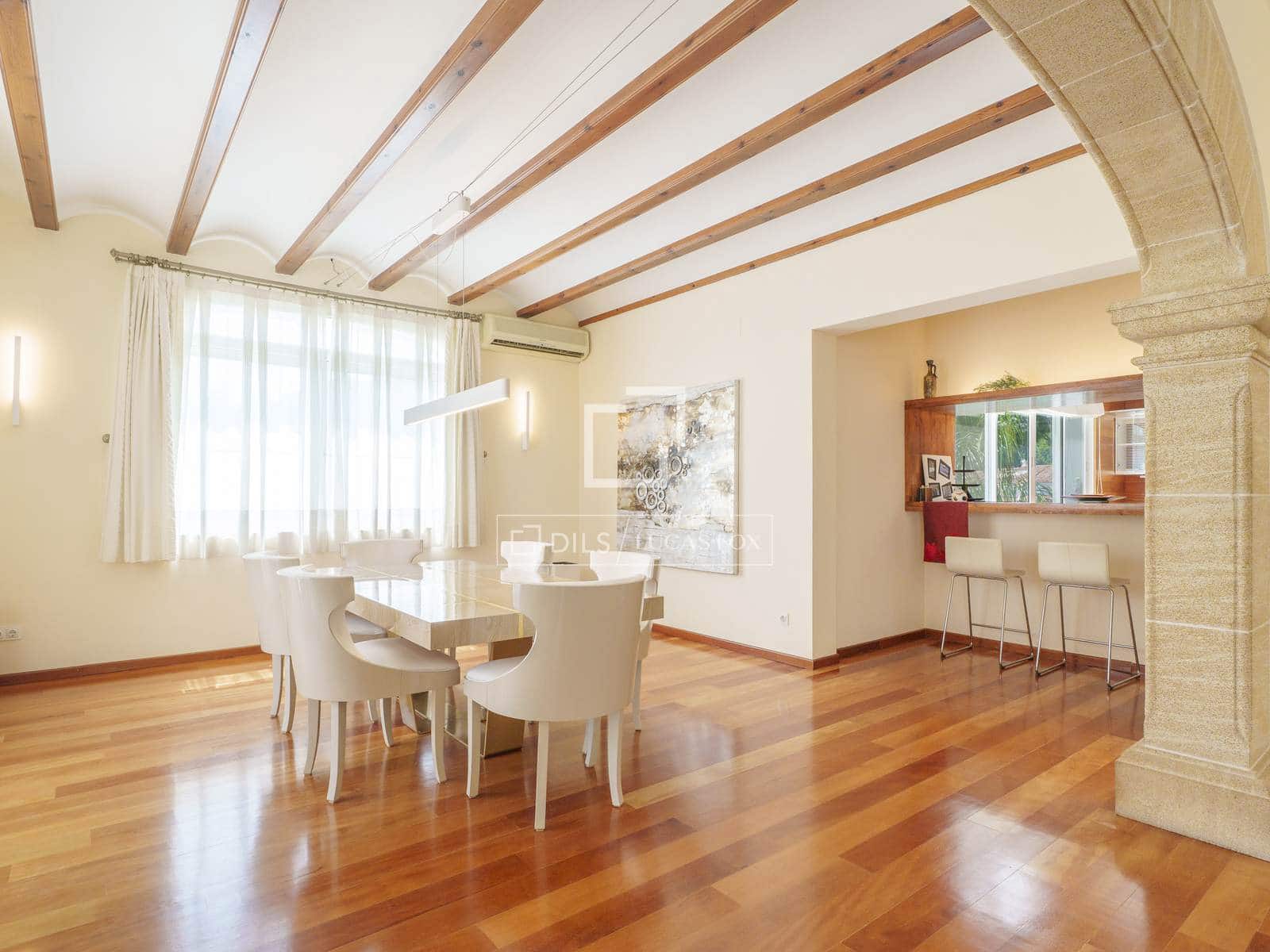 6 bedroom Villa for sale in Godella with pool garage - € 2,950,000 (Ref: 9968476)