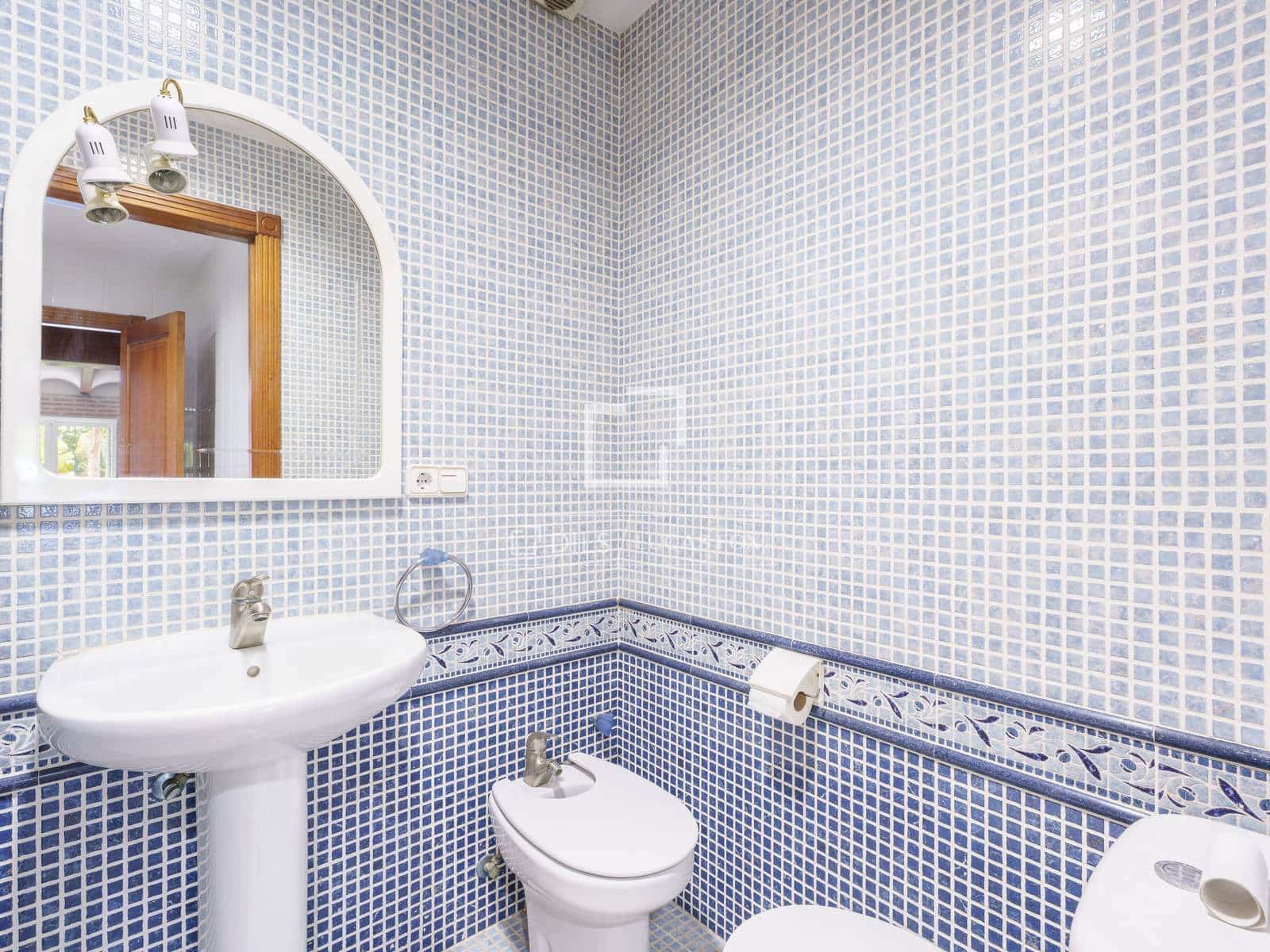 6 bedroom Villa for sale in Godella with pool garage - € 2,950,000 (Ref: 9968476)